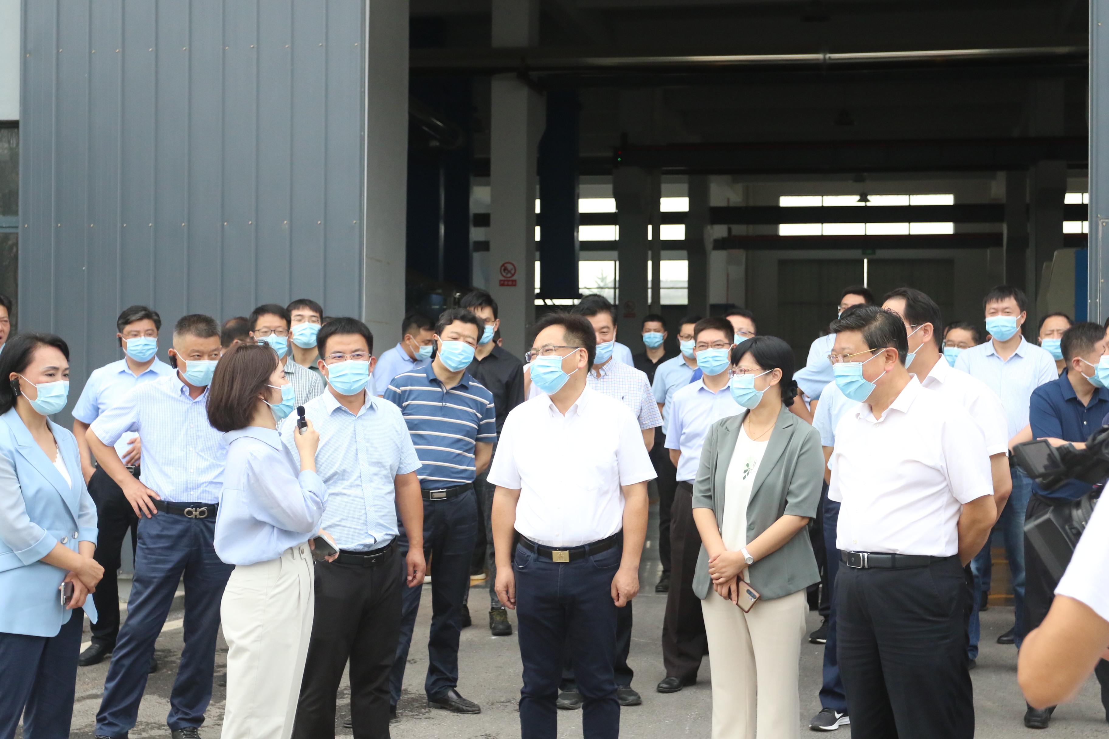Fábrica de cables de Fongming de Yangzhou: una calurosa bienvenida al secretario del Comité del Partido del condado de Baoying y a su delegación